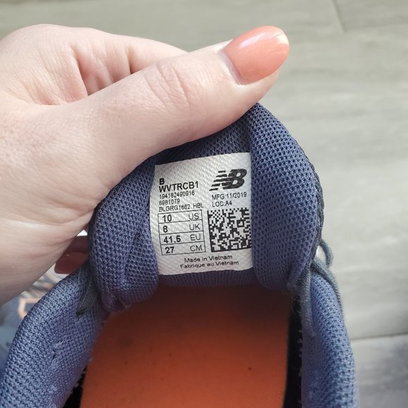 New Balance Running Shoes - Picture 5 of 5
